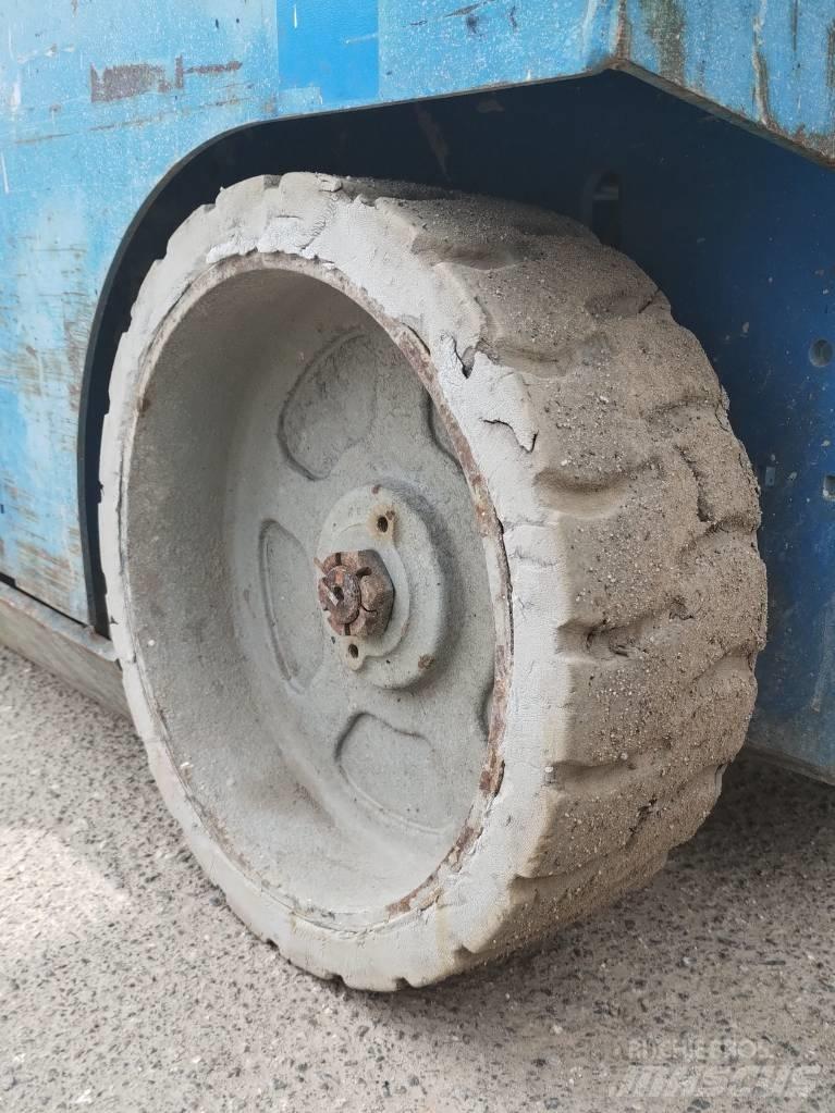 Genie GS 3246 Šķerveida pacēlāji