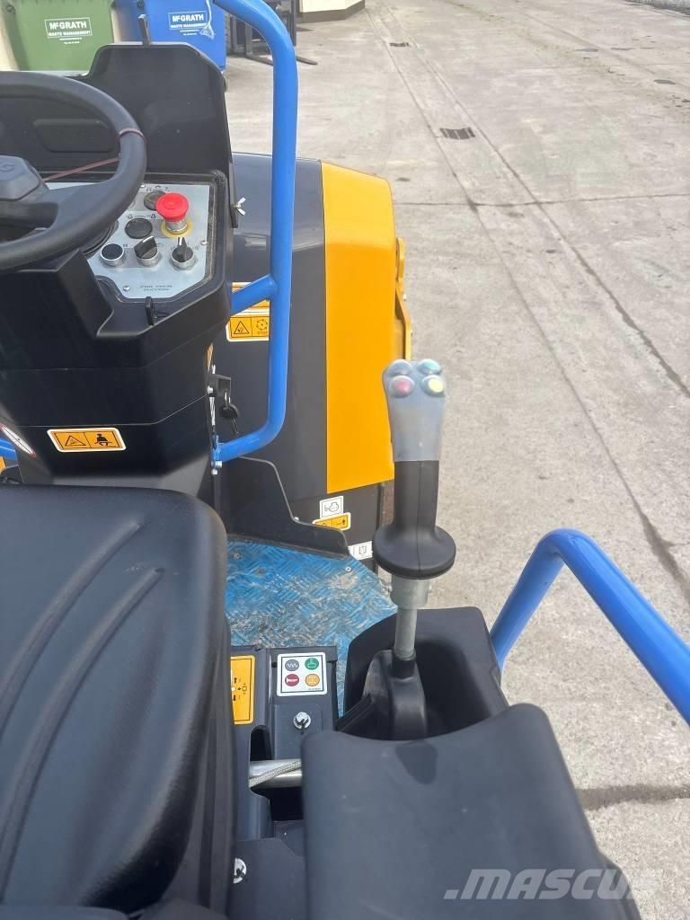 XCMG XD120 Divvalču grunts veltņi