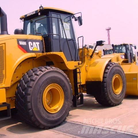 CAT 966H Iekrāvēji uz riteņiem