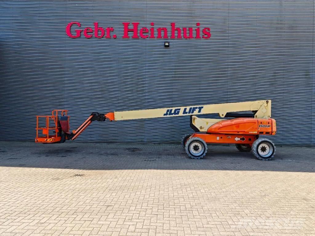 JLG E600 JP Strēles pacēlāji