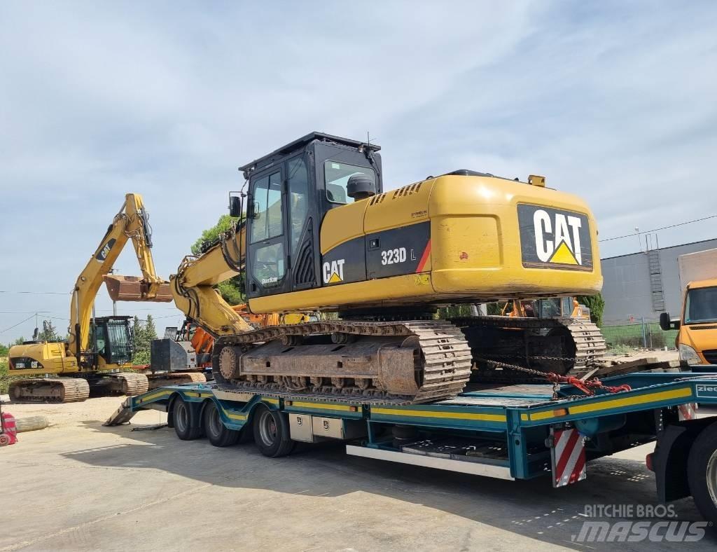 CAT 323 D L Kāpurķēžu ekskavatori