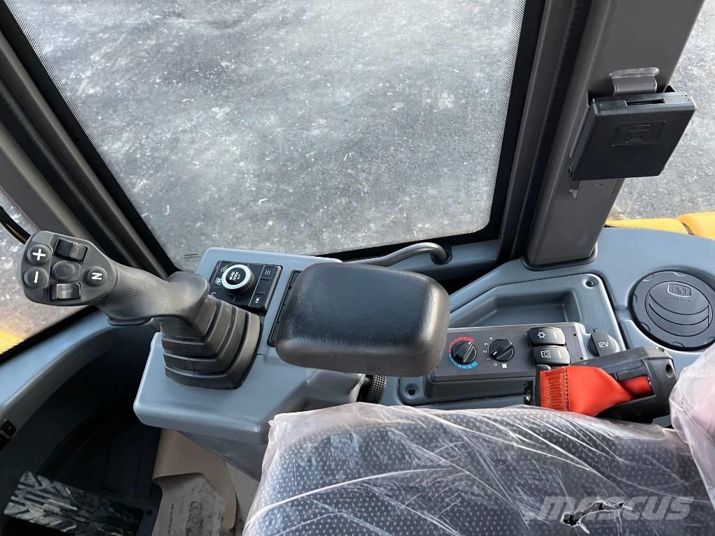 Volvo L30 HS Iekrāvēji uz riteņiem