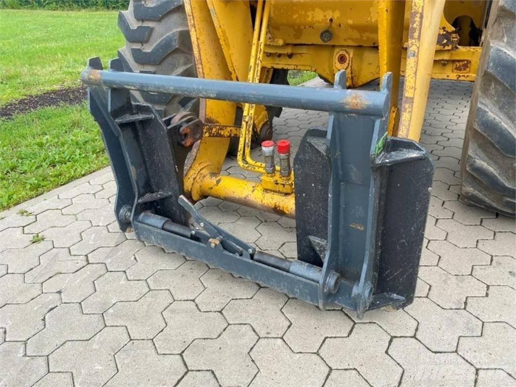 Hanomag 44D Iekrāvēji uz riteņiem