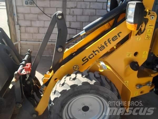 Schäffer 2428 SLT Lietoti riteņu kompaktiekrāvēji