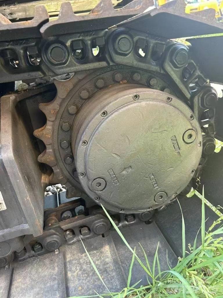 Volvo 140 Kāpurķēžu ekskavatori