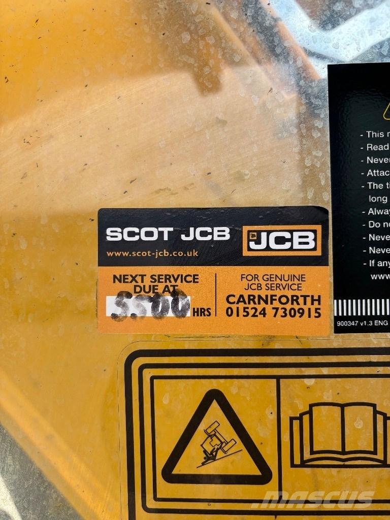 JCB JS 220 LC Kāpurķēžu ekskavatori