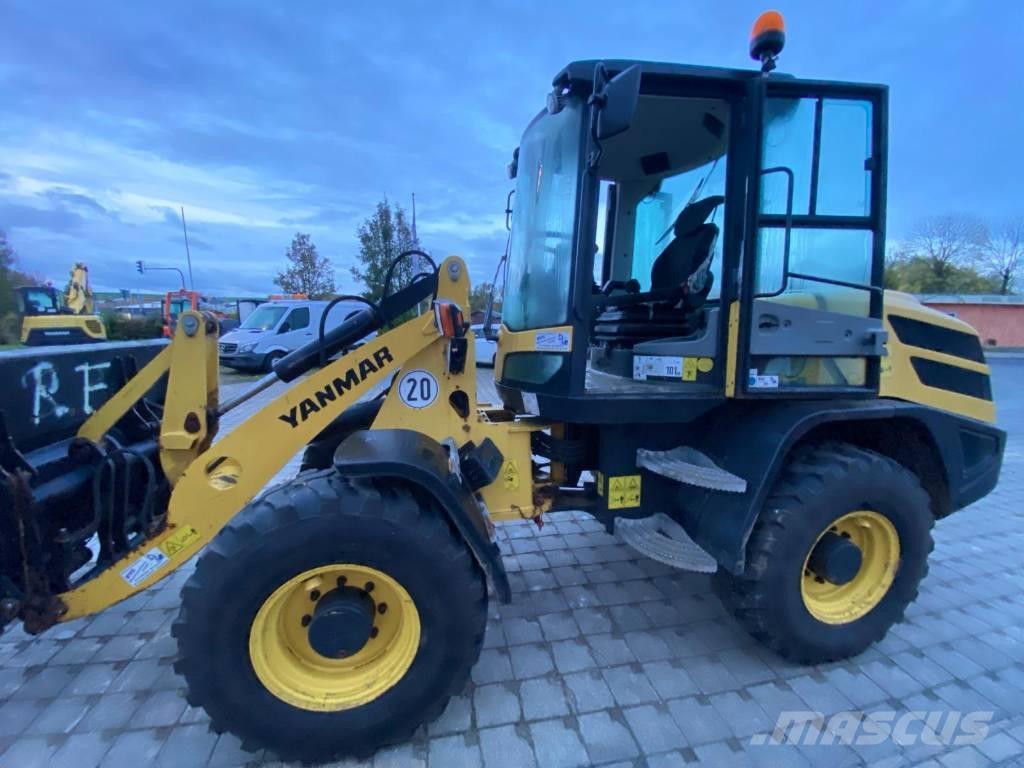 Yanmar V 100 Iekrāvēji uz riteņiem