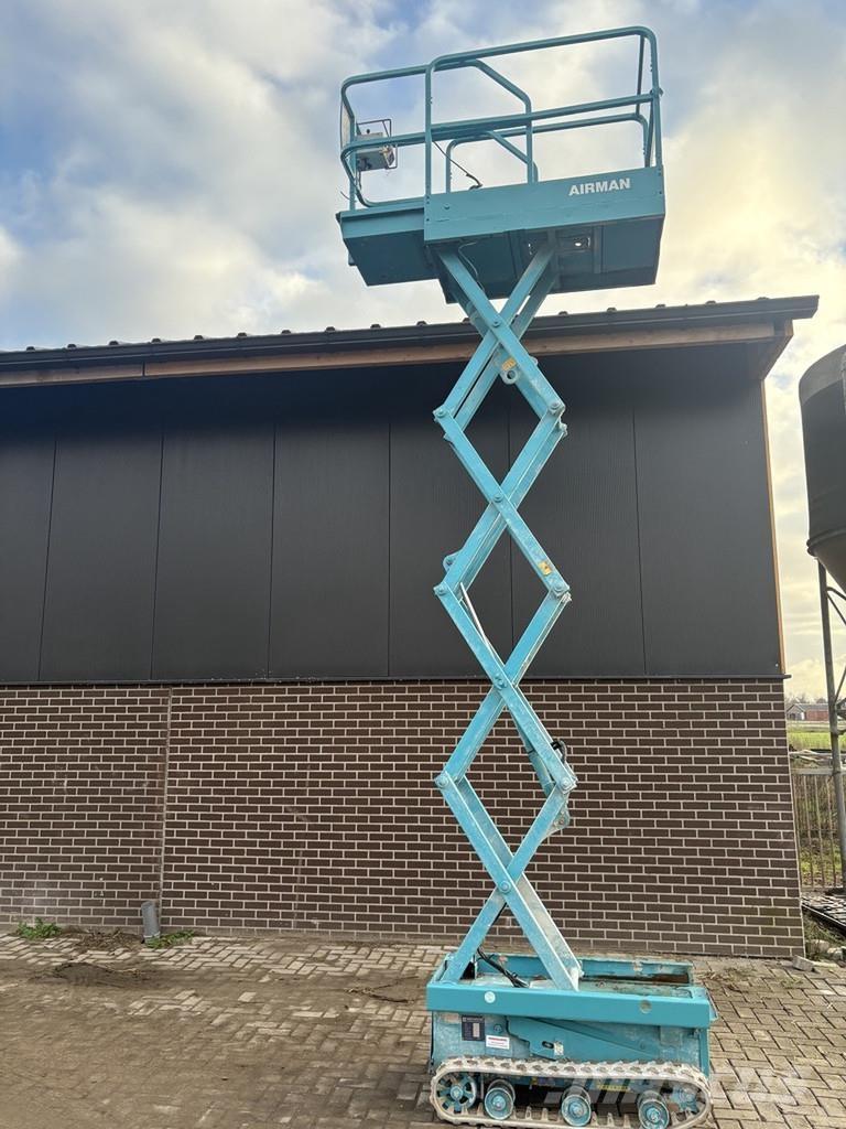 Airman Encl045 Citi pacēlāji un platformas