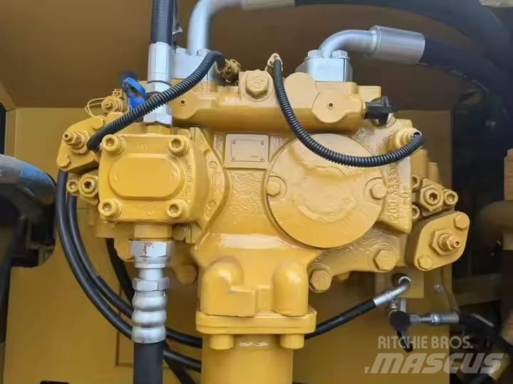 CAT CAT329D2L Vidēja lieluma ekskavatori 7 t - 12 t