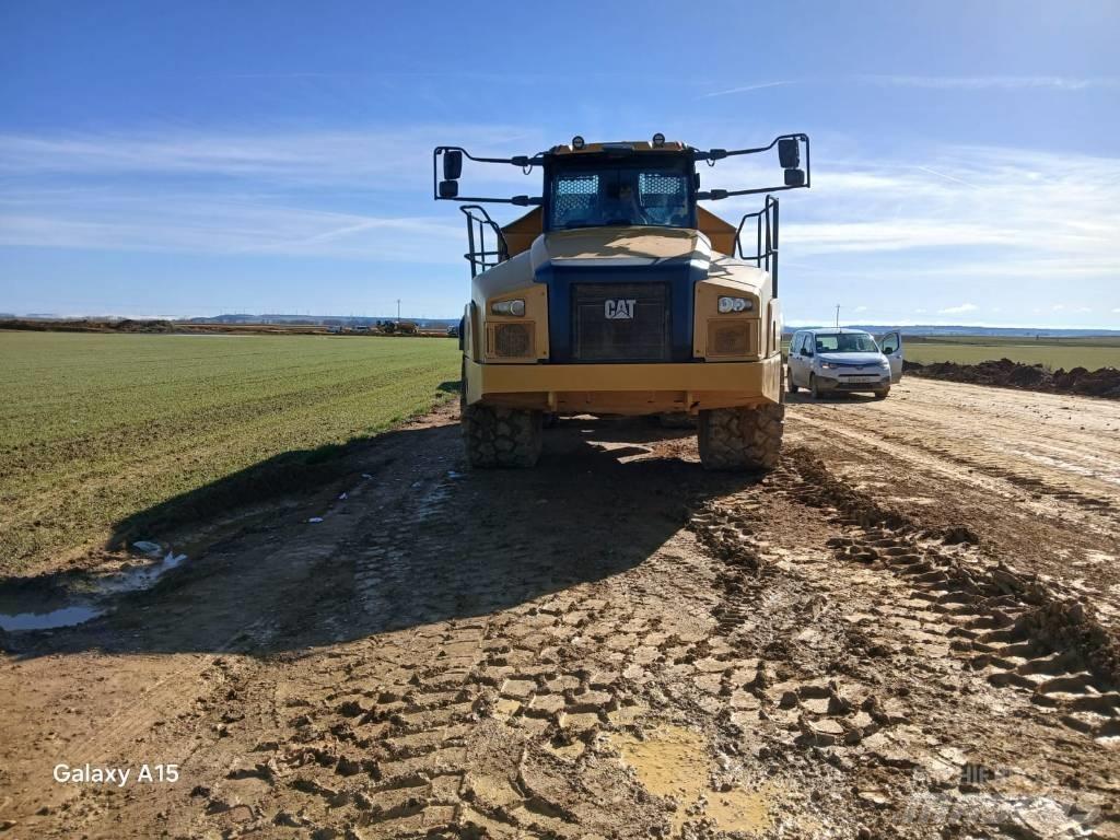 CAT 745 Artikulētie pašizgāzēji