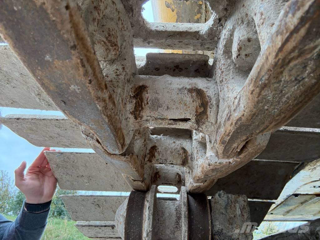 Komatsu PC 210 LC-8 Kāpurķēžu ekskavatori