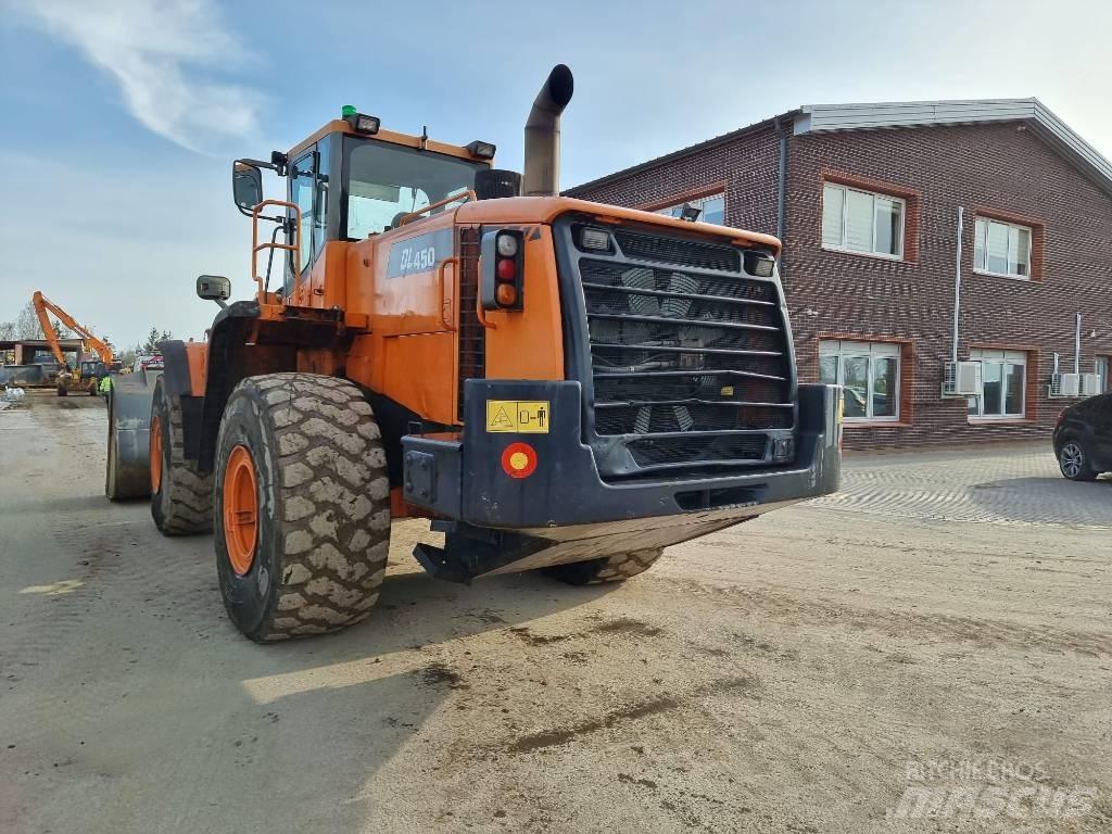 Doosan DL 450 Iekrāvēji uz riteņiem