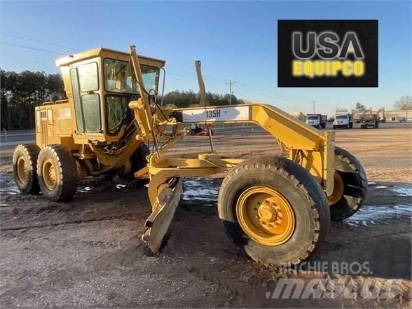 CAT 135H Greideri