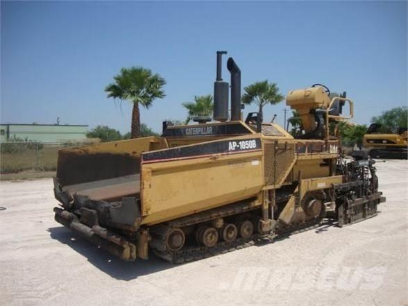 CAT AP-1050B Asfalta klājēji