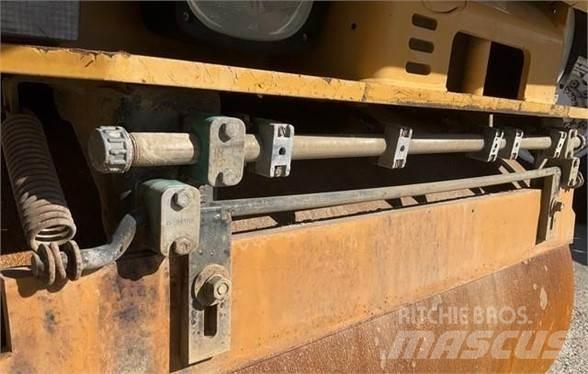 CAT CB22 Vienvalča grunts veltņi