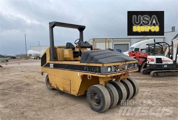 CAT PS-200B Pneimatiskie veltņi