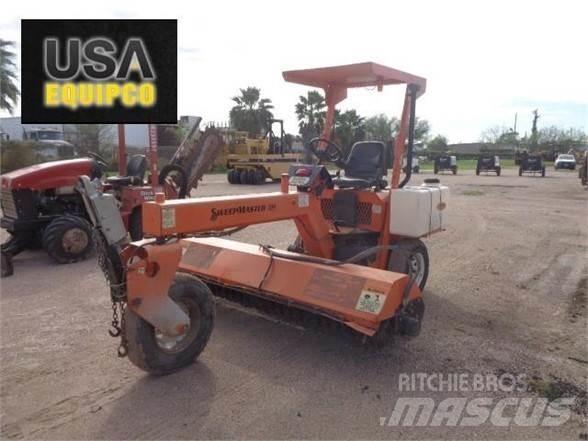  LAYMOR SM300 Ielu tīrīšanas mašīnas