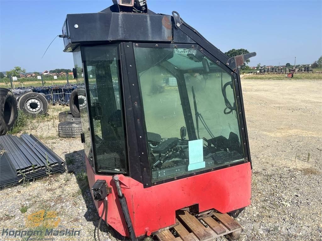 Valmet 911.1 Kabīnes un interjers