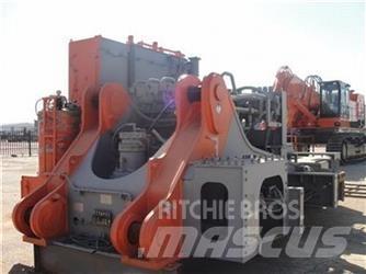 Hitachi EX 1900-6 BE Kāpurķēžu ekskavatori