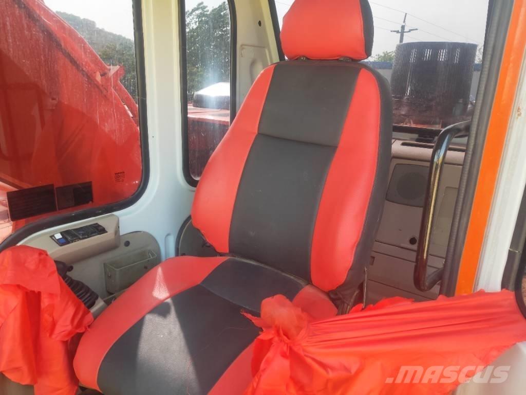 Doosan DH220LC-7 Kāpurķēžu ekskavatori