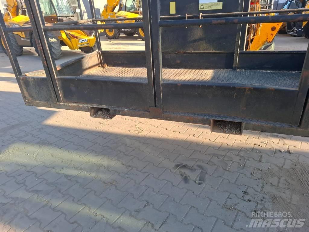 JCB kosz narzędziowy Citas sastāvdaļas