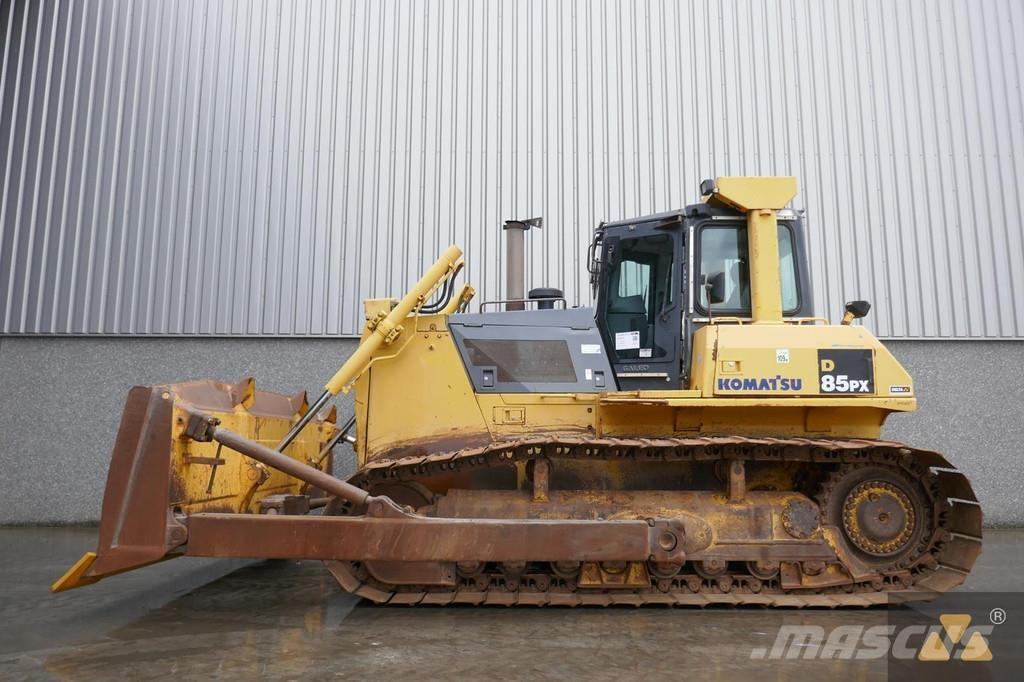 Komatsu D85PX-15 Kāpurķēžu buldozeri