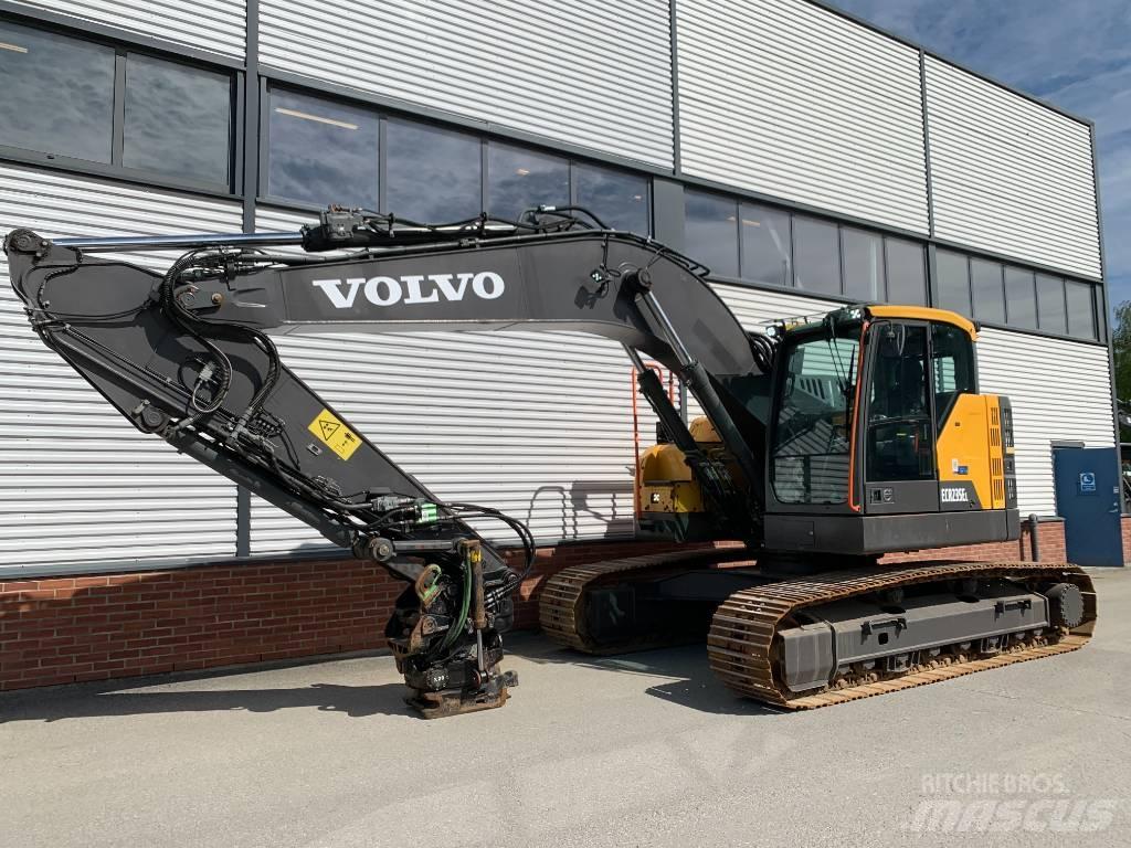 Volvo ECR235EL Kāpurķēžu ekskavatori