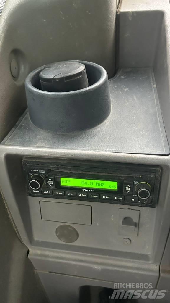 Volvo EW 140 C Ekskavatori uz riteņiem