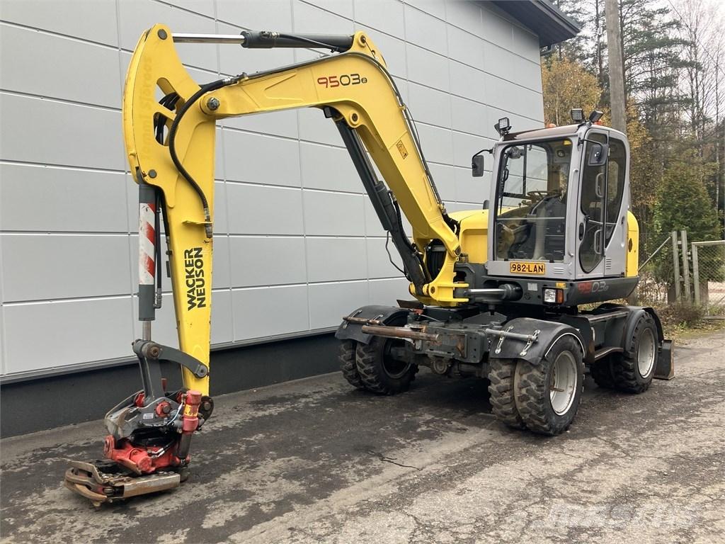 Wacker Neuson 9503 Ekskavatori uz riteņiem