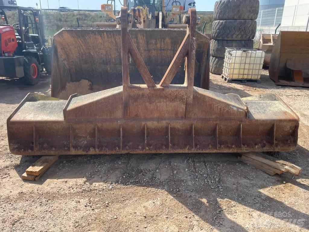 Bomag BC 572 RB Atkritumu preses