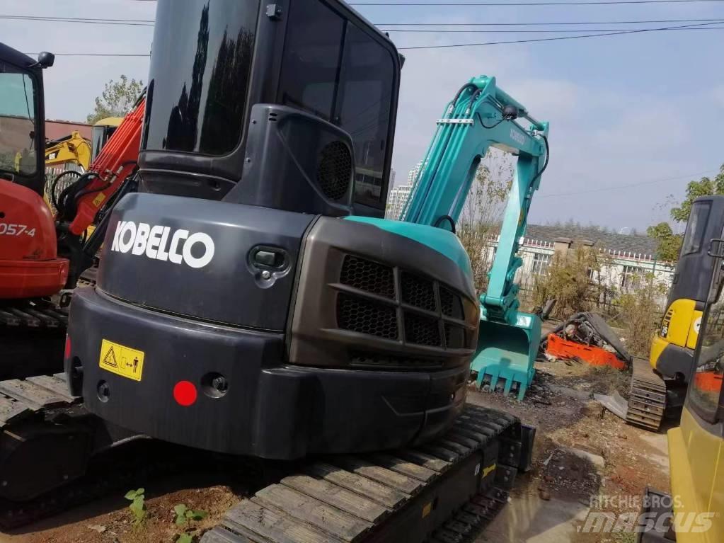 Kobelco SK55 Kāpurķēžu ekskavatori