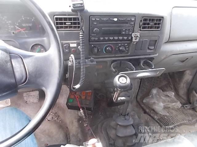 Ford 750 XLT Citi
