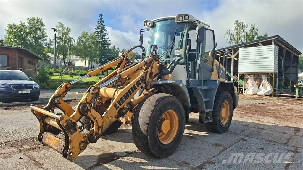Liebherr L524 Būvniecība- Citi