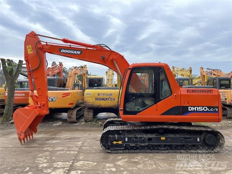 Doosan DH 150 Kāpurķēžu ekskavatori