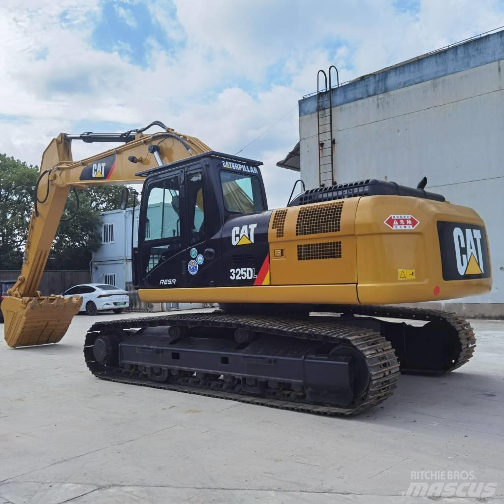 CAT 325D Kāpurķēžu ekskavatori