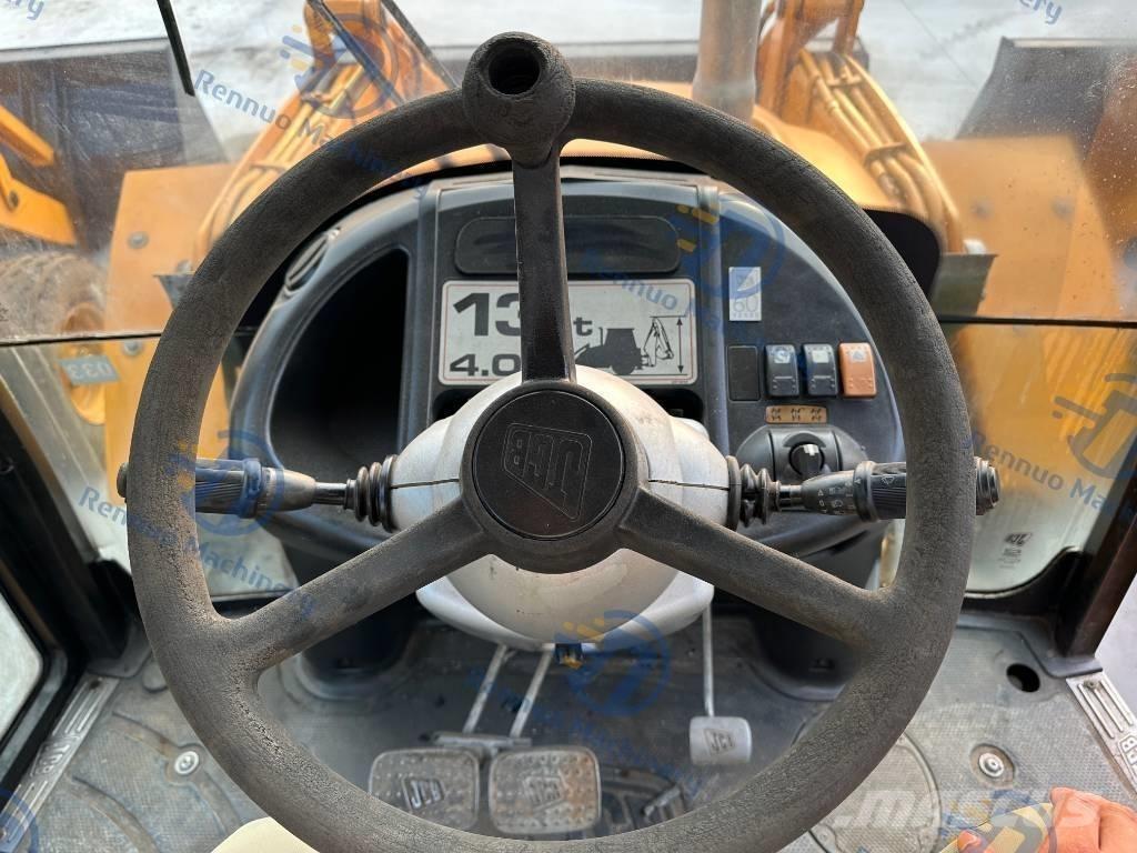 JCB 4 CX Ekskavatori-iekrāvēji