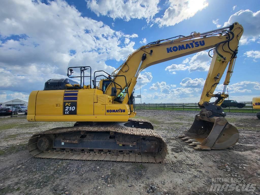 Komatsu PC210-11E0 Kāpurķēžu ekskavatori