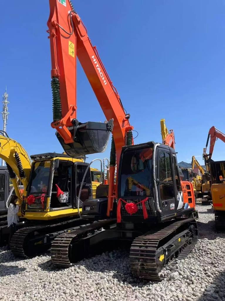 Hitachi ZX 120 Kāpurķēžu ekskavatori