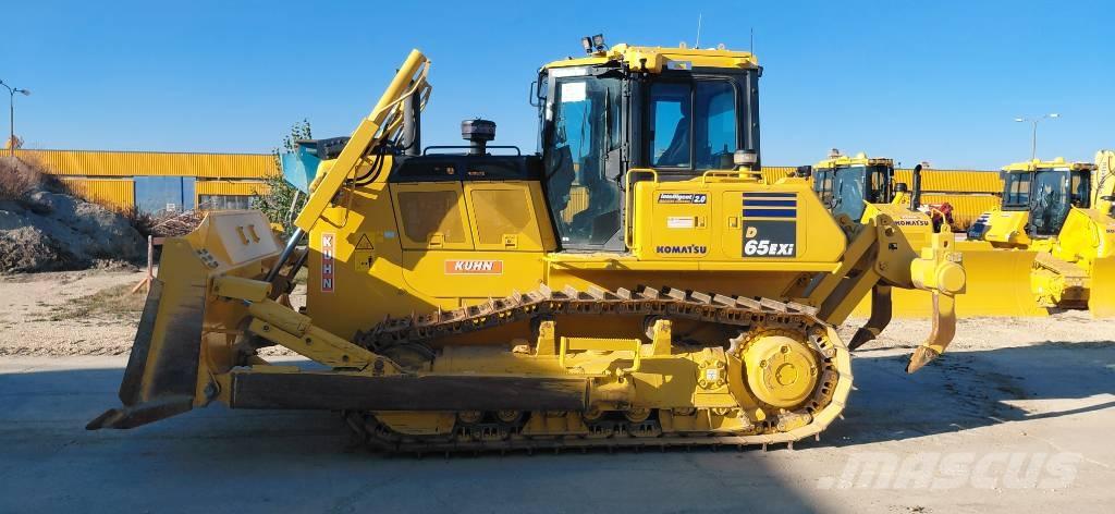 Komatsu D65EXi Kāpurķēžu buldozeri