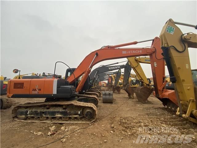 Hitachi ZX240G Kāpurķēžu ekskavatori