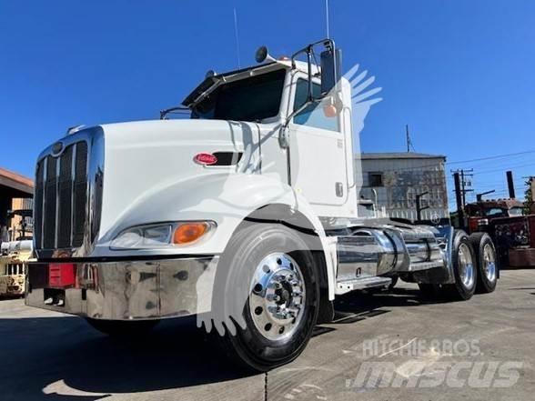 Peterbilt 384 Vilcēji