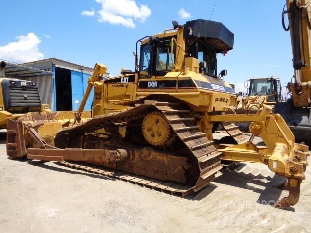 CAT D 6 R II Kāpurķēžu buldozeri