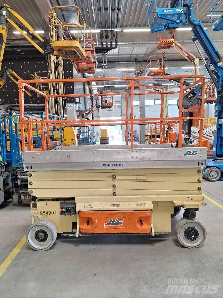 JLG 2646 ES Šķerveida pacēlāji