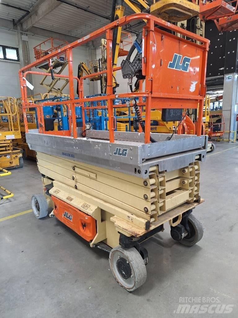 JLG 2646 ES Šķerveida pacēlāji