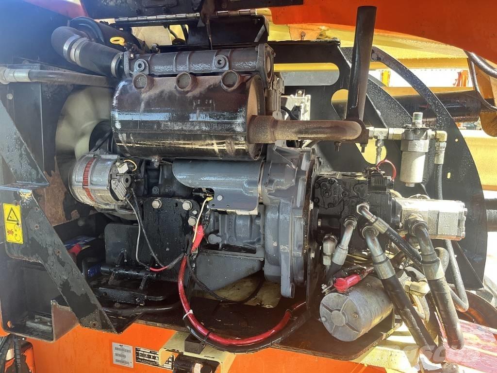 JLG 450 AJ II Strēles pacēlāji