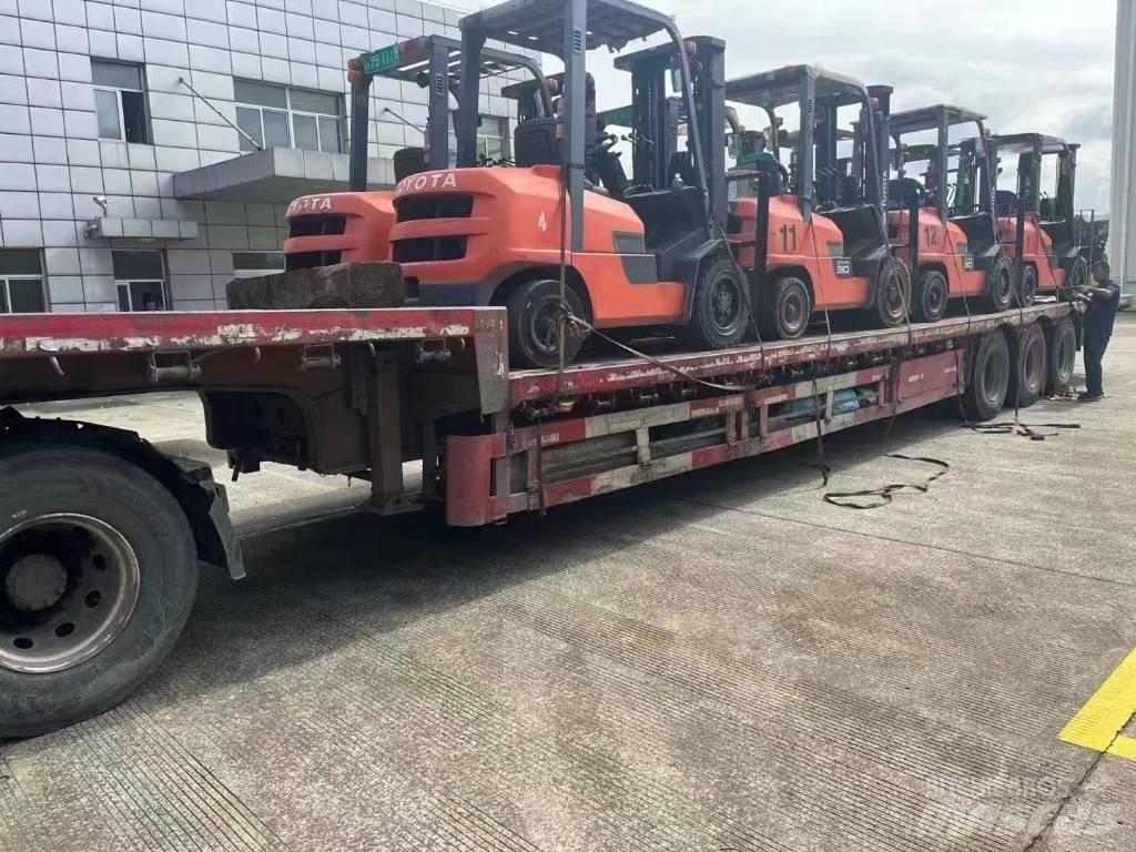 Toyota FD 30 Tehnika ar dīzeļa dzinēju