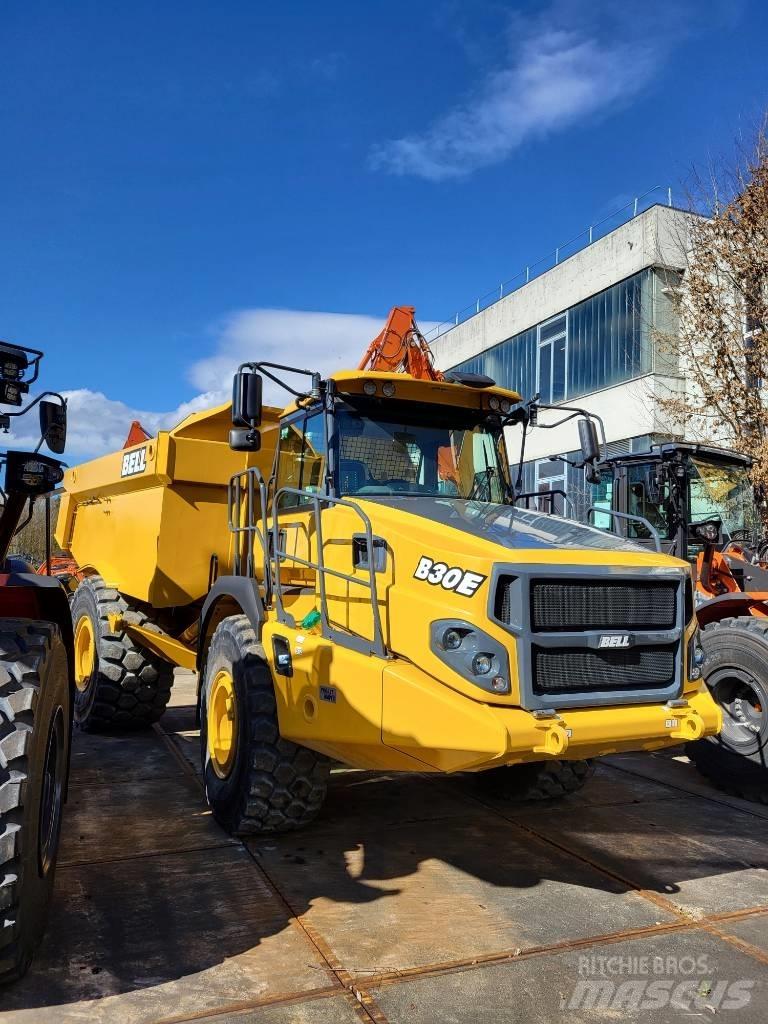 Bell B30E 4x4 Artikulētie pašizgāzēji