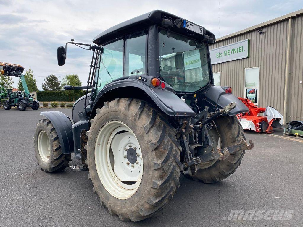Valtra N92 HITECH Traktori