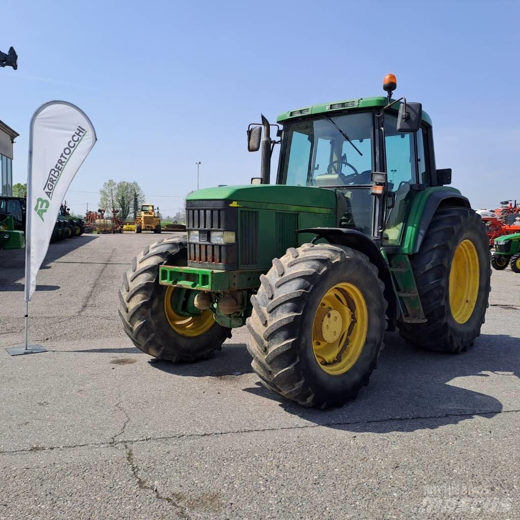 John Deere 6910 Traktori