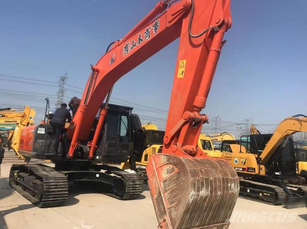 Hitachi 240-3 Kāpurķēžu ekskavatori